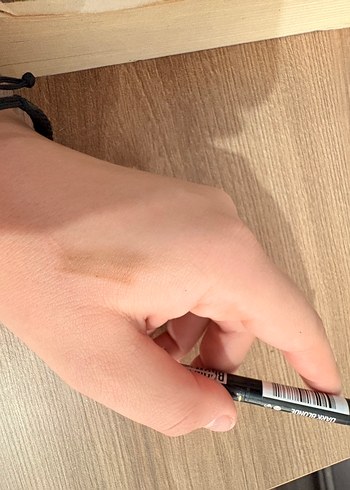 Bej Renkli Kaş Kalemi - Görsel 2