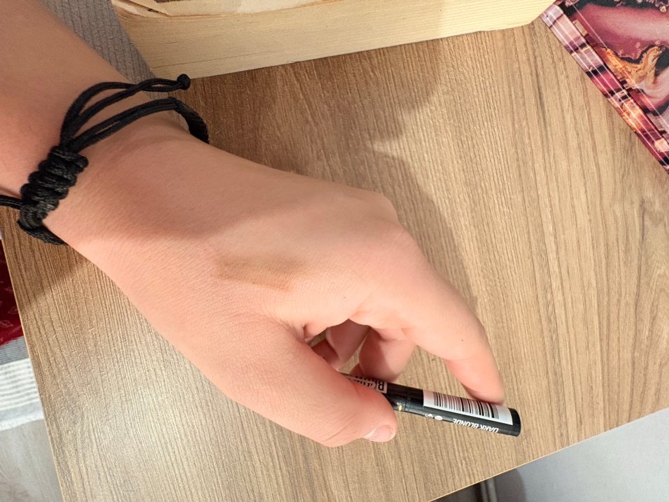 Bej Renkli Kaş Kalemi - Görsel 2