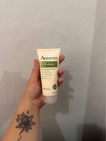 Aveeno yüz kremi
