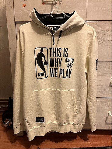 Kapşonlu sweatshirt