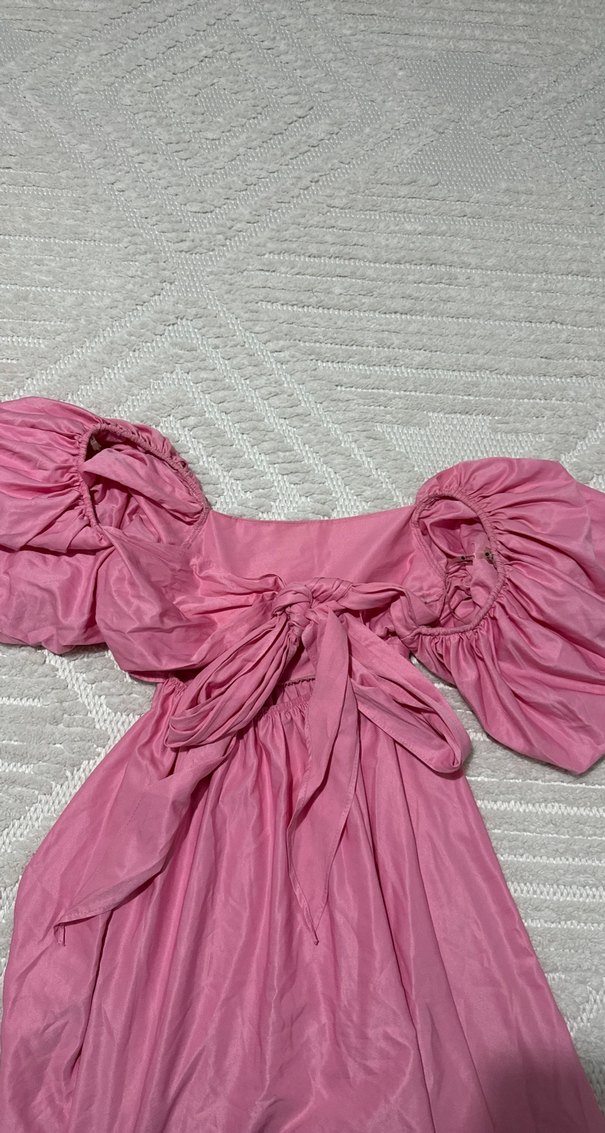 Pembe Elbise - Görsel 3