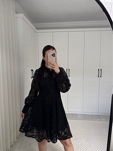 Stradivarius Siyah dantelli elbise