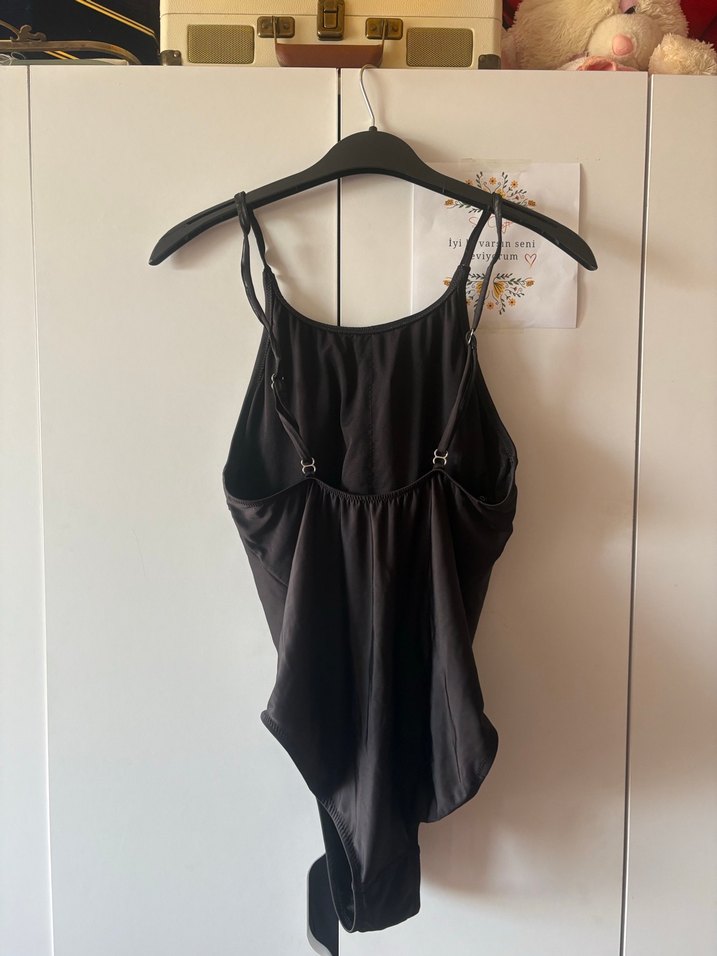 Drapeli Siyah İp Askılı Kadın Mayo - Görsel 3