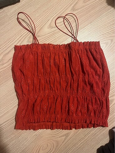 Askılı dantelli crop