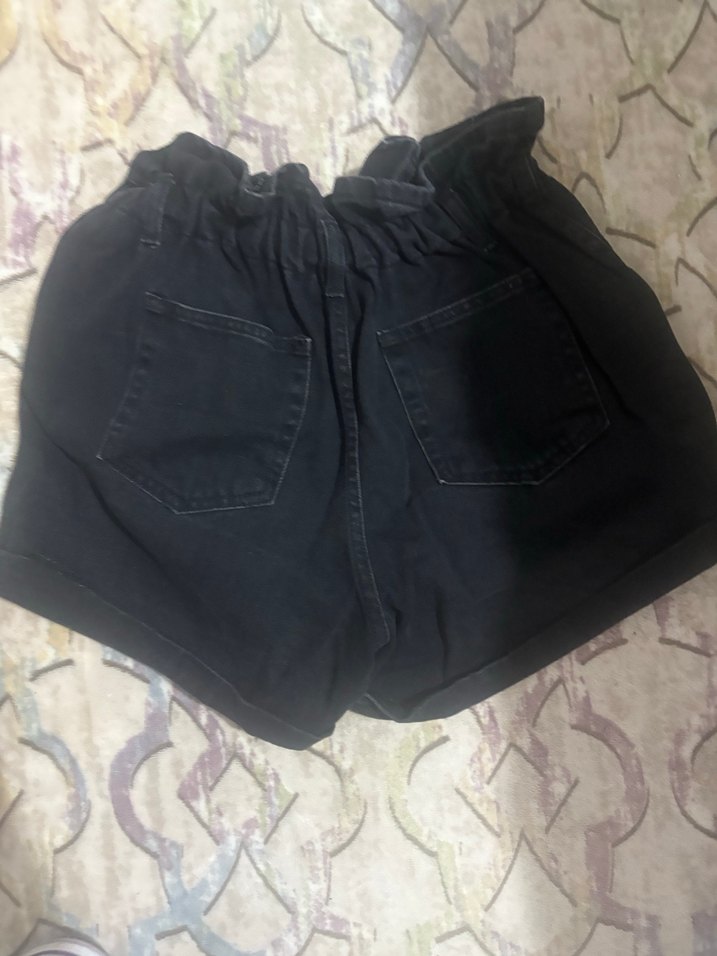 Düğmeli Siyah Kadın Mini Denim Şort - Görsel 2