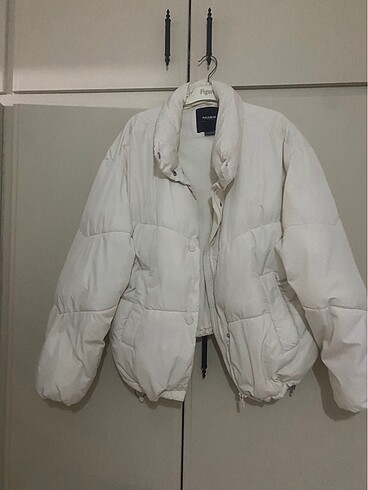 İçi yünlü PULL&BEAR mont