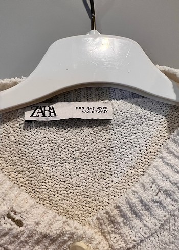 Zara Düğmeli Crop Krem Hırka