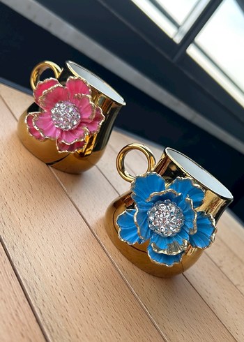 Altın Renkli Çiçek Detaylı Renkli Fincanlar - Görsel 5