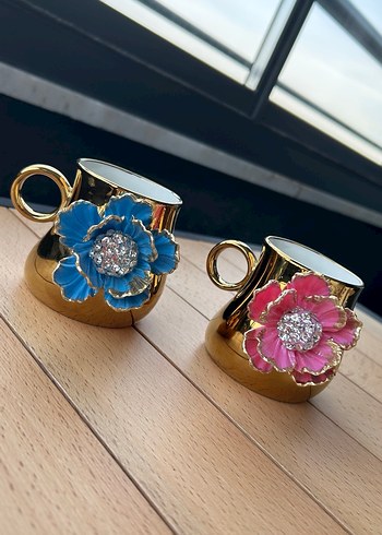 Altın Renkli Çiçek Detaylı Renkli Fincanlar - Görsel 6