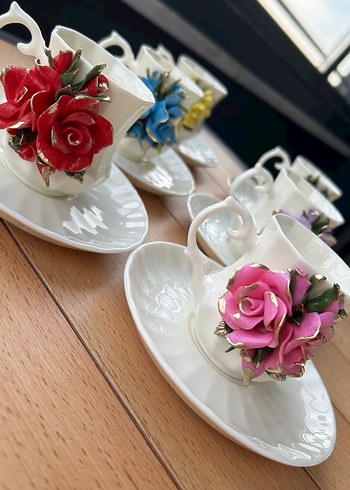 Porselen Gül Detaylı Fincan takımı - Görsel 4