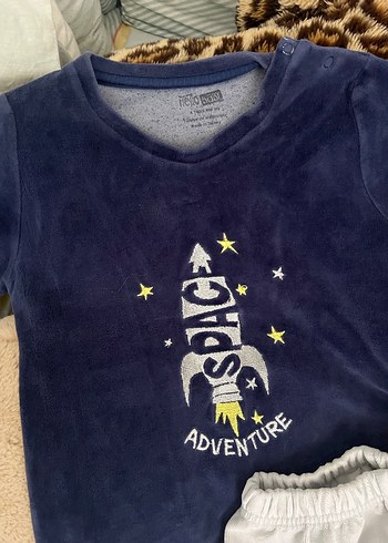 havlu kumas sicak tutan pijama takimi - Görsel 2