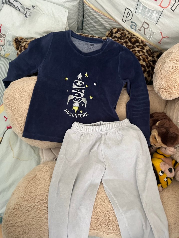 havlu kumas sicak tutan pijama takimi - Görsel 3