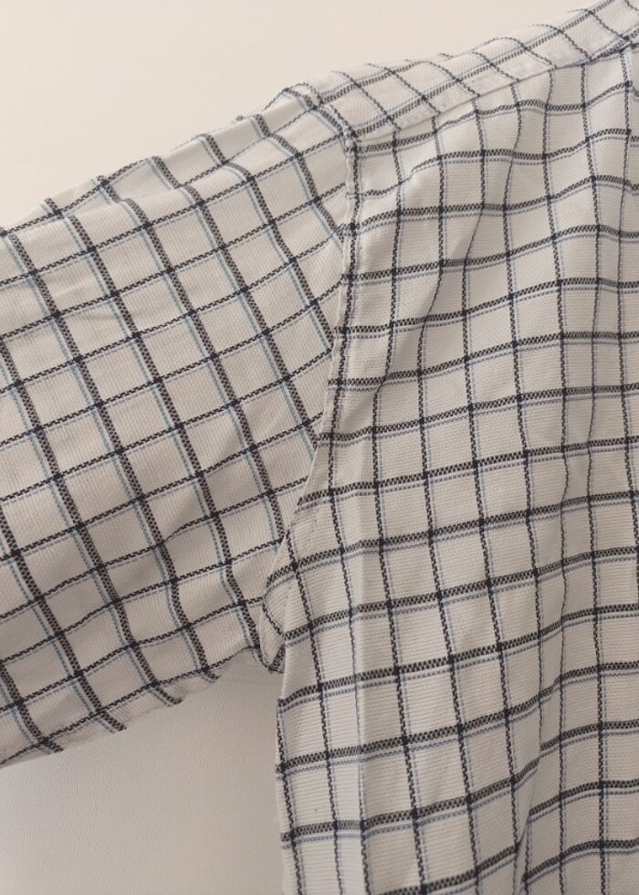 Beyaz gömlek  - Görsel 4