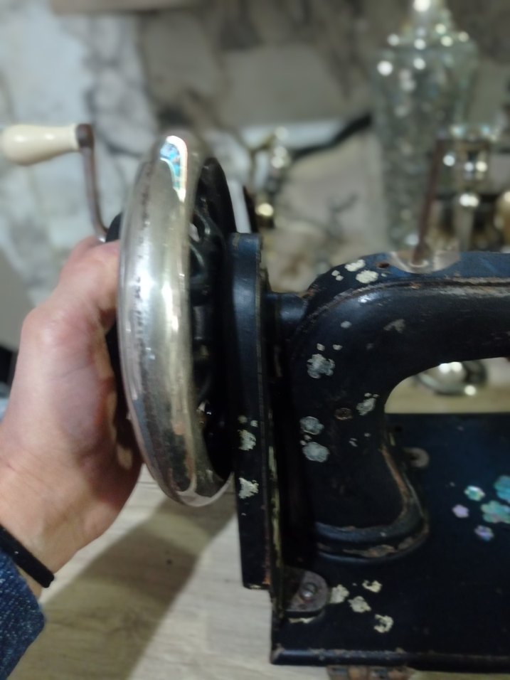 antika koleksiyonluk Klasik Siyah Dikiş Makinesi - Görsel 5