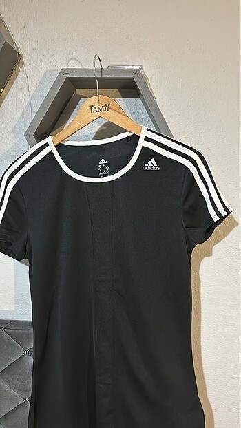 Adidas orijinal climalite hava alan kumaşlı kısakollu