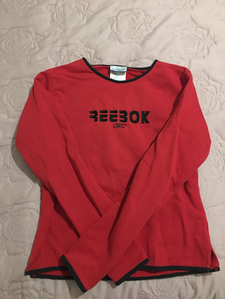Reebok üstlük
