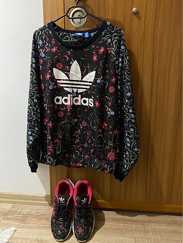 Orjinal Adidas ayakkabı ve sweatshirt