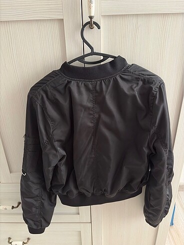 Pull and Bear Pull bear bomber ceket sayılı giyildi hiçbir sorunu yok