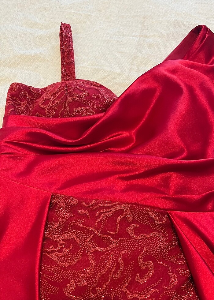 Kırmızı Saten Abiye - Görsel 4
