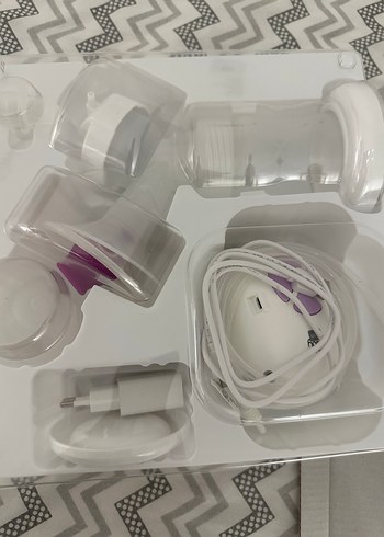 Beden Baby Mom Tekli Elektrikli Göğüs Pompası Beyaz
