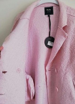 Zara PEMBE YÜNLÜ KABAN