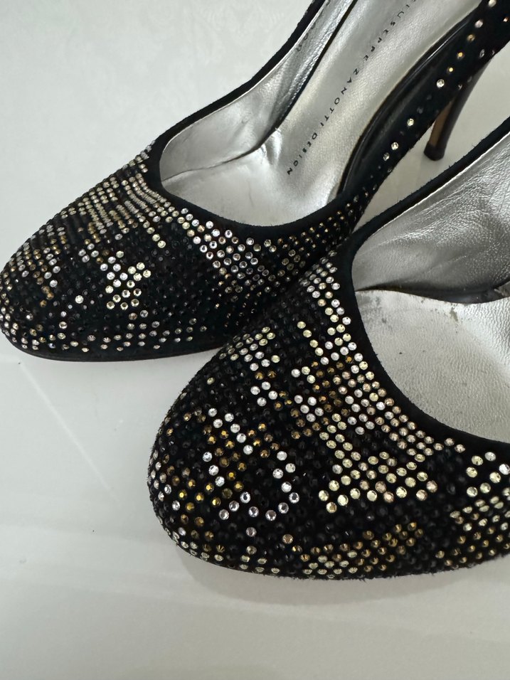 Siyah Parlak Yılan Desenli Stiletto Topuklu Ayakkabı - Görsel 4