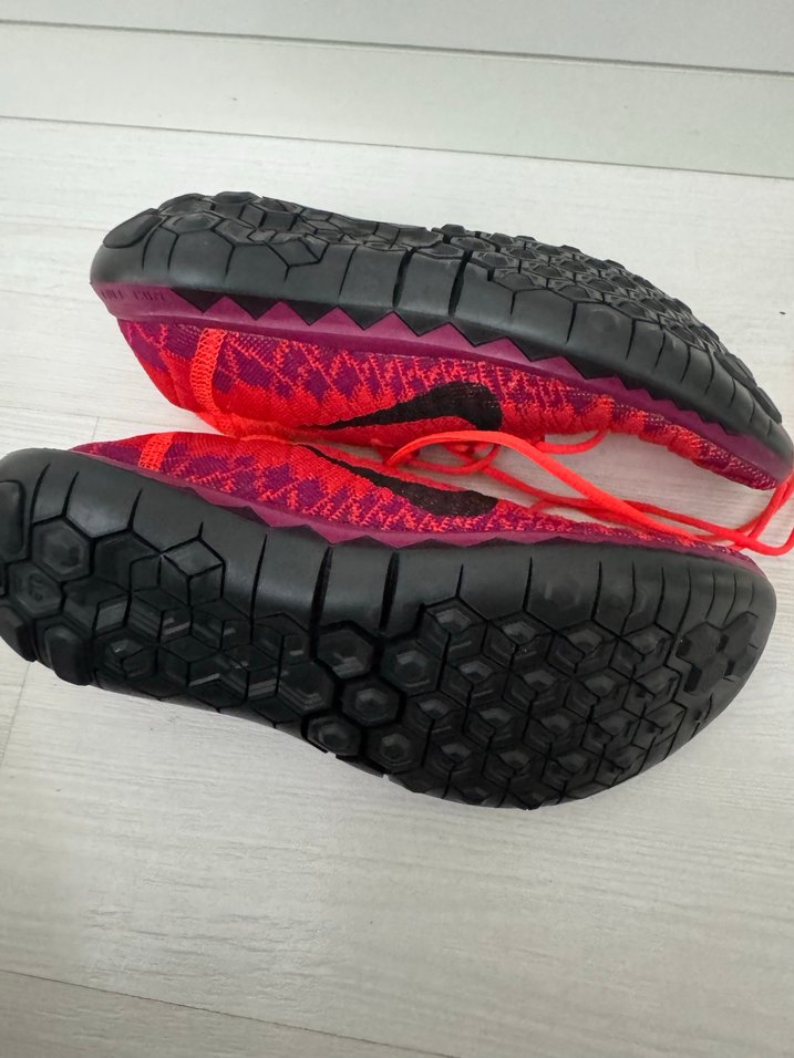 Kırmızı Bağcıklı Kadın Spor Ayakkabı - Görsel 5