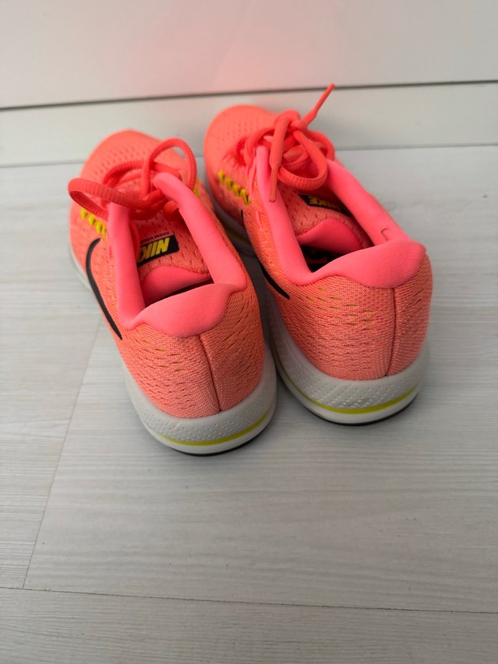 Pembe Bağcıklı Kadın Spor Ayakkabı - Görsel 3