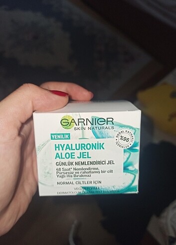 Garnier hyaluronik aloe jel 