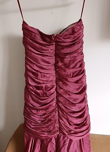 Muhteşem gece elbisesi - Görsel 3