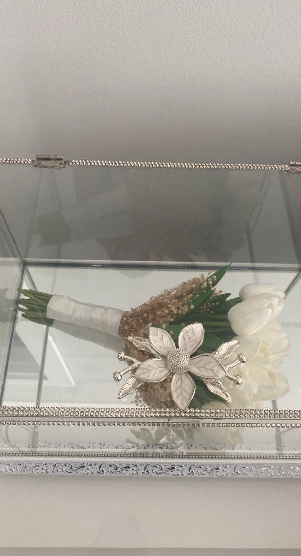 Boncuk Detaylı Beyaz Modern Klasik Gelin Buketi Kutusu - Görsel 2