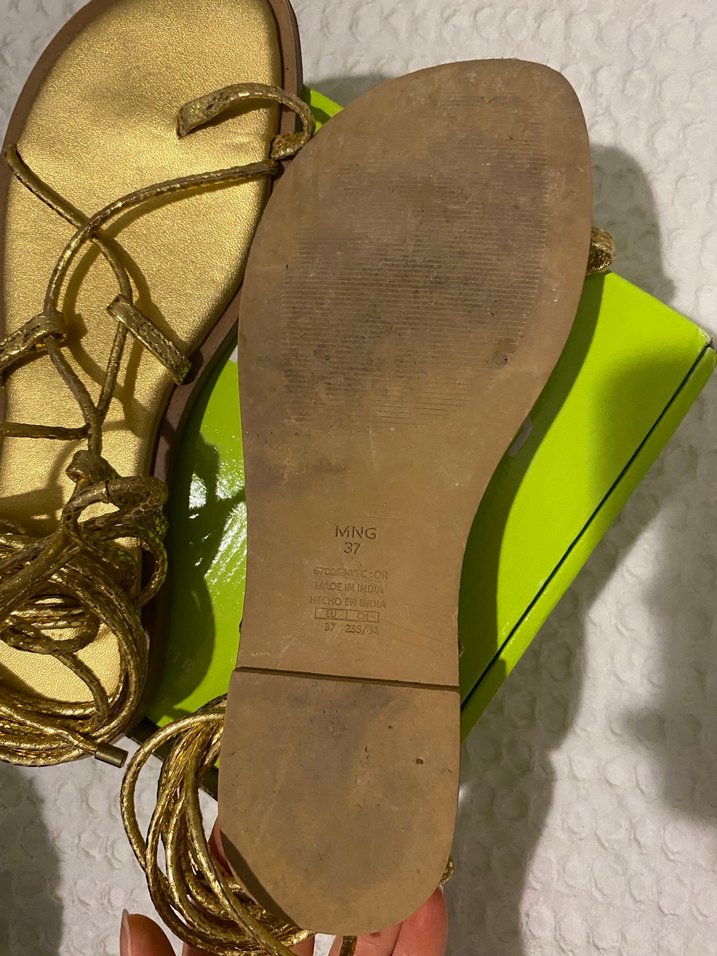 Altın Rengi Deri Yılan Desenli Topuklu Sandalet - Görsel 4