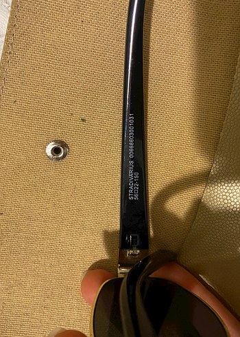 Parlak Altın Renkli Kadın Gözlüğü ve Fermuarlı Kılıf - Görsel 3