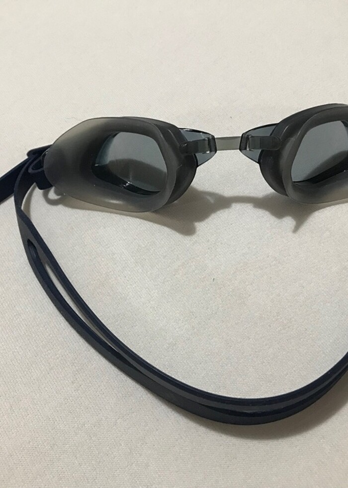 Yüzücü gözlüğü - Görsel 2