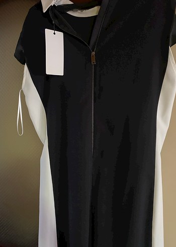 Siyah Beyaz Midi Kolye Yaka Elbise - Görsel 5