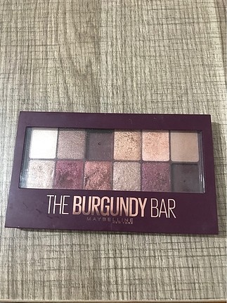 Maybelline burgundy bar