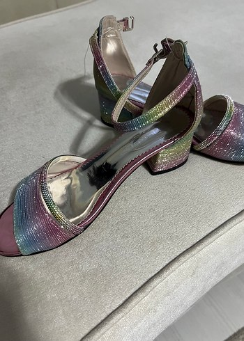 Parlak Payetli Çok Renkli Kız Çocuk Topuklu Ayakkabı - Görsel 2