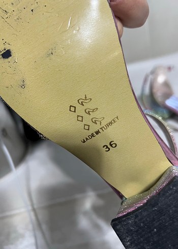 Parlak Payetli Çok Renkli Kız Çocuk Topuklu Ayakkabı - Görsel 3