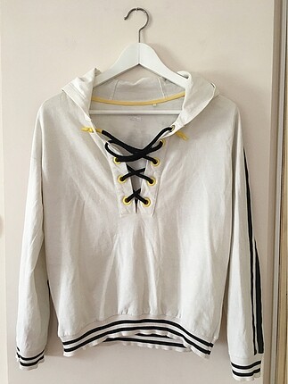 Kırık beyaz sweatshirt