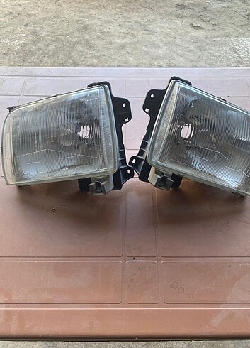 Nissan Skystar Orijinal Far