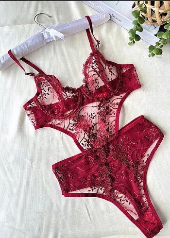 Bordo Dantel Detaylı BODYSUİT - Görsel 2