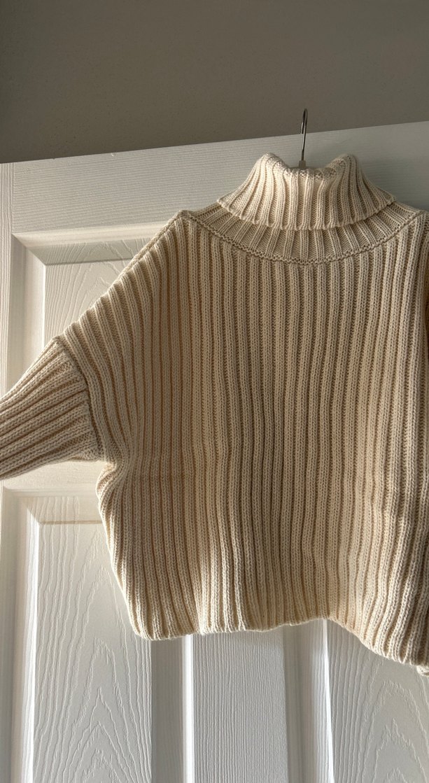 Bej Kadın Boğazlı Triko Kazak - Görsel 3