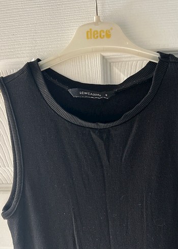 Siyah Yüksek Yakalı Kolsuz Uzun Elbise - Görsel 2