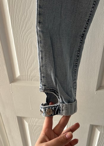 Gri Bol Kesim Kadın Kot Pantolon - Görsel 3