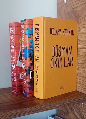  Düşman okullar 