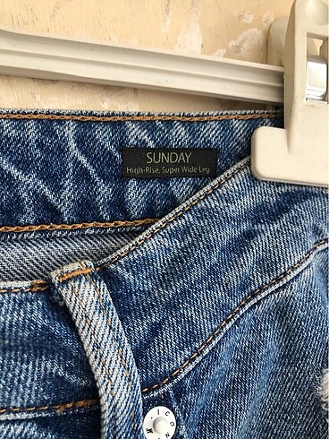 28 Beden Mavi jeans