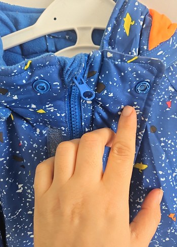 Renkli Desenli Erkek Çocuk Mont - Görsel 2