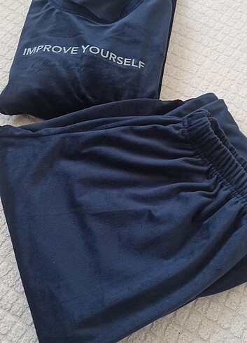 LC Waikiki Kadife pijama takimi