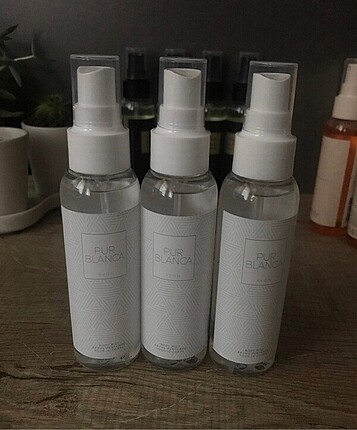 Avon pur blanca vücut spreyleri karışık