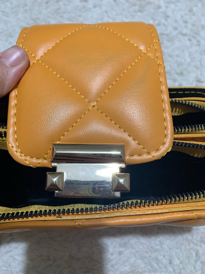 Hardal sarısı kapitoneli kadın çanta - Görsel 3